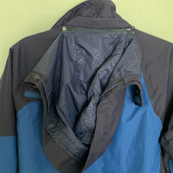 Blue COLUMBIA waterproof jacket size M - Picture 9 of 10